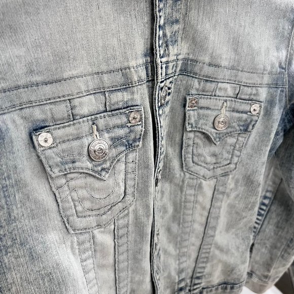 Light Wash True Religion Oversize Denim Trucker Jacket - Picture 5 of 7